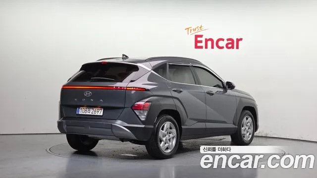 Hyundai Kona — Фото автомобиля 2