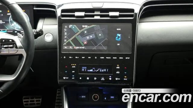 Hyundai Tucson Tucson (NX4) Дизель 2.0 2WD — Фото автомобиля 13