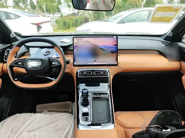 Geely Boyue L — Фото автомобиля 9