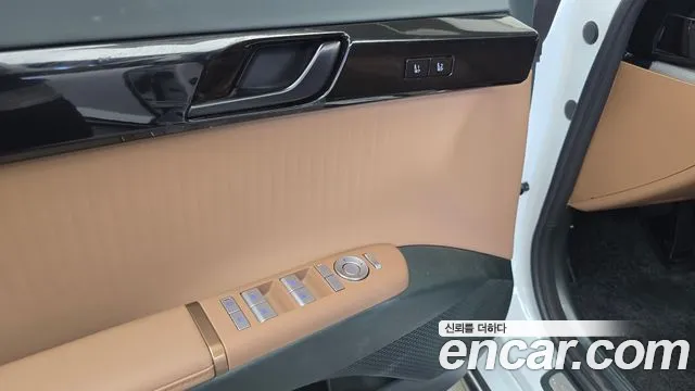 Hyundai Grandeur GN7 — Фото автомобиля 29