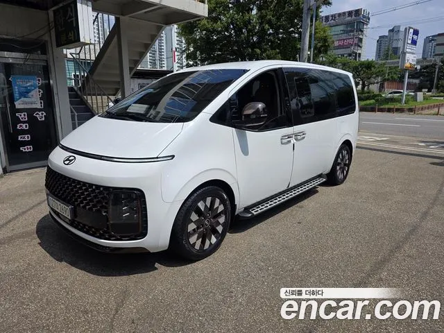 Hyundai Staria Staria Lounge 9 мест — Фото автомобиля 2