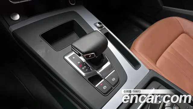 Audi Q5 FY — Фото автомобиля 12