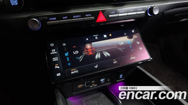 Hyundai Grandeur Grandeur (GN7) 2.5 Бензин 2WD — Фото автомобиля 30