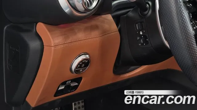 Mercedes-Benz SL-Class — Фото автомобиля 15
