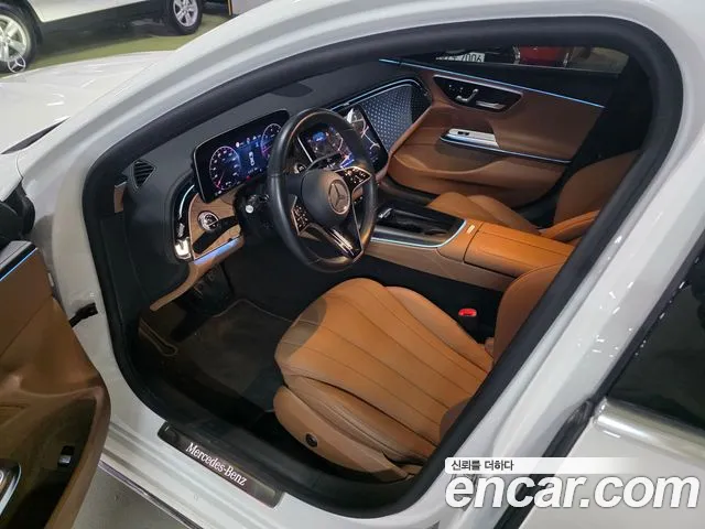 Mercedes-Benz E-Class W214 — Фото автомобиля 11