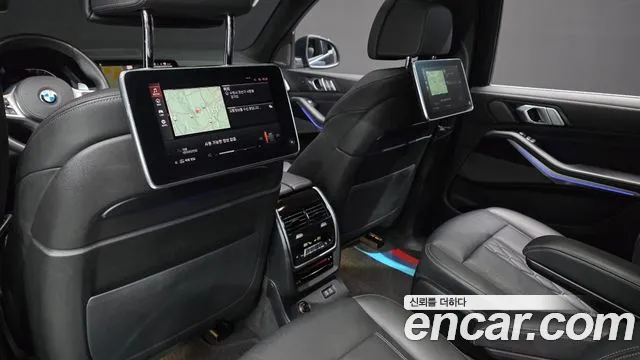 BMW X7 — Фото автомобиля 13