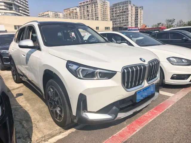 BMW X1 — Фото автомобиля 3