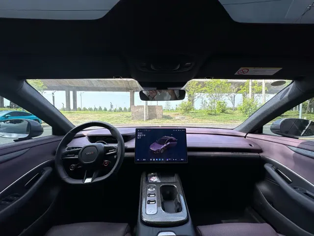 Xiaomi SU7 — Фото автомобиля 4