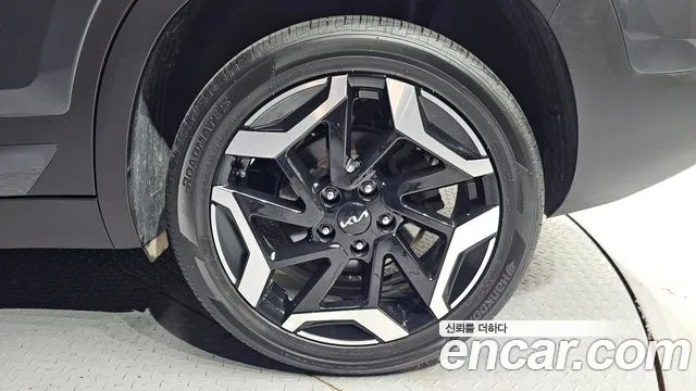 Kia Seltos Новый Seltos Бензин 2.0 2WD — Фото автомобиля 21