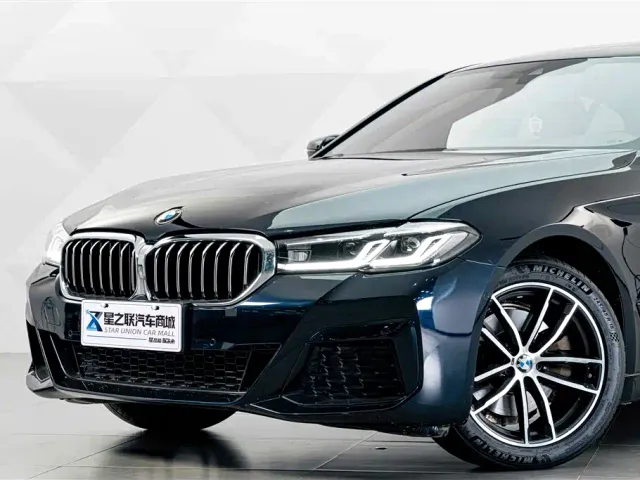 BMW 5 Series — Фото автомобиля 3