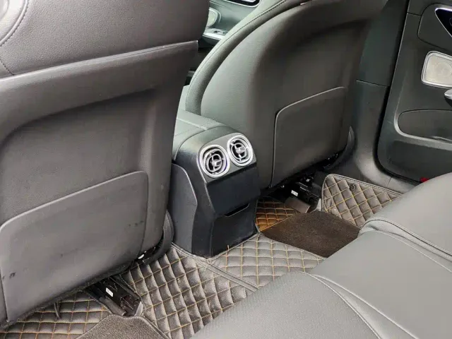 Mercedes-Benz Mercedes-Benz C-Class 2023 Facelift C 200 L Sport Edition — Фото автомобиля 9