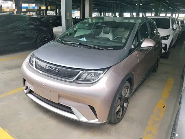 Фотография автомобиля — BYD Dolphin