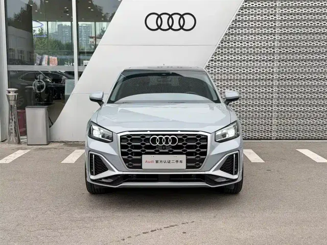 Audi Q2L — Фото автомобиля 2