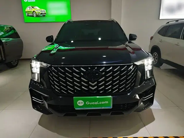 GAC Trumpchi GS8 — Фото автомобиля 2