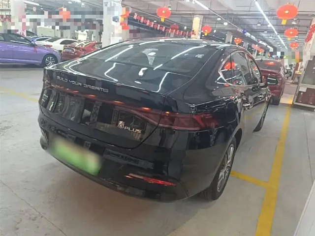 BYD Qin PLUS — Фото автомобиля 5