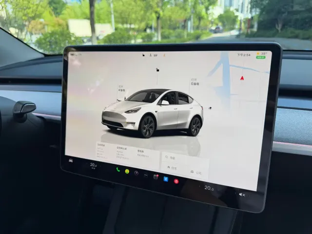 Tesla Model Y — Фото автомобиля 15