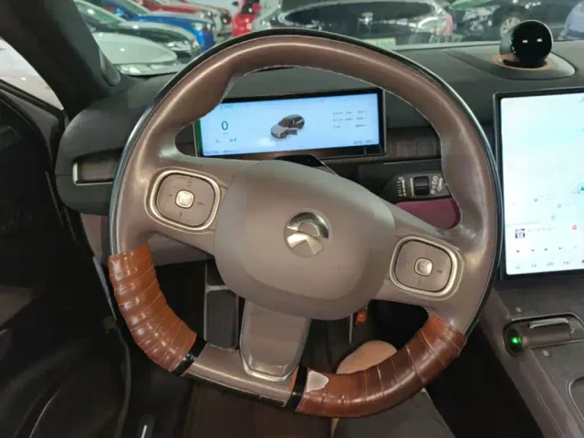 NIO NIO ES7 2022 100kWh First Edition — Фото автомобиля 10