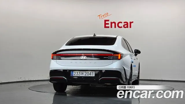 Hyundai Sonata Exclusive — Фото автомобиля 3