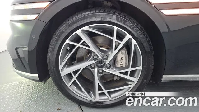 Genesis G90 Бензин 3.5 турбо AWD — Фото автомобиля 5