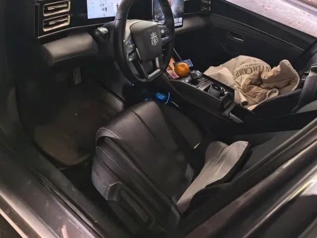 BYD Qin L — Фото автомобиля 9