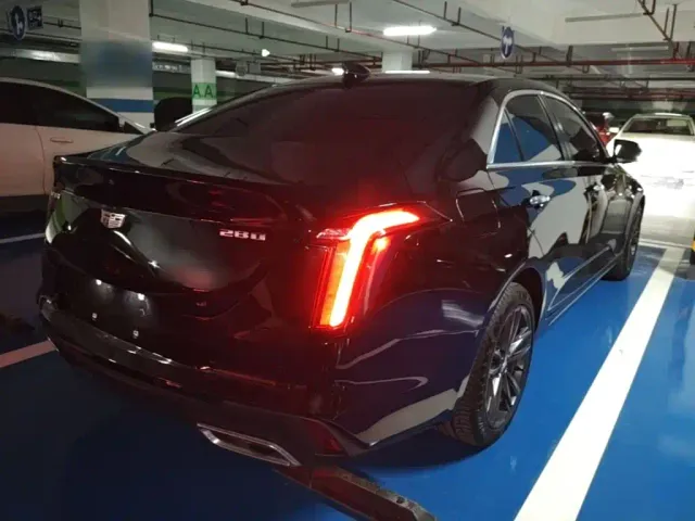 Cadillac CT4 — Фото автомобиля 6