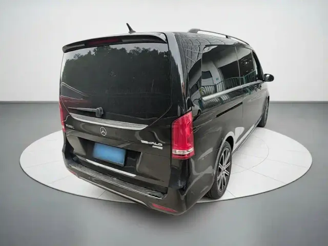 Mercedes-Benz V-Class — Фото автомобиля 4