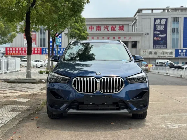 BMW X1 — Фото автомобиля 2