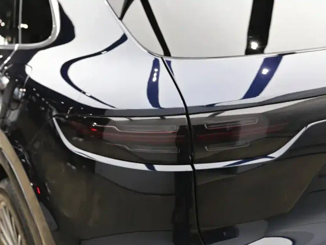 Porsche Cayenne — Фото автомобиля 29