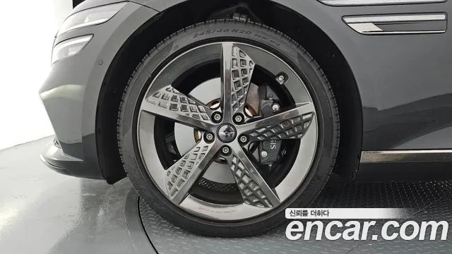 Genesis G80 Бензин 2.5 турбо AWD — Фото автомобиля 5