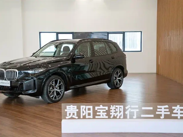 Фотография автомобиля — BMW X5