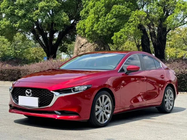 Фотография автомобиля — Mazda Axela