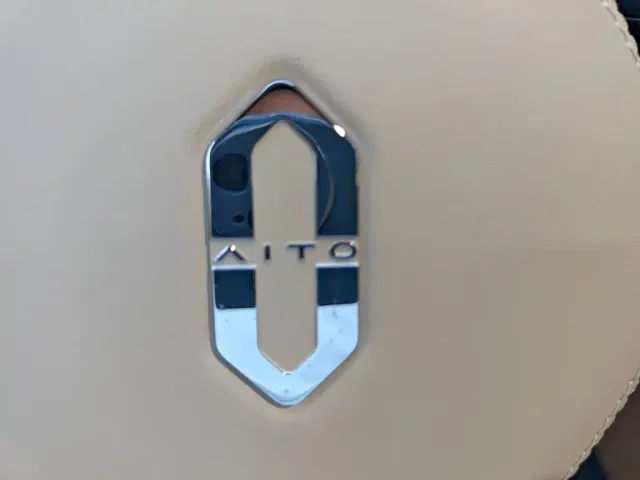 Aito M5 — Фото автомобиля 8