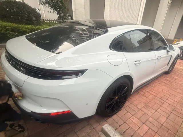 Porsche Panamera — Фото автомобиля 5