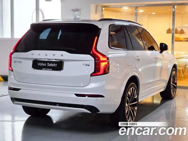 Volvo XC90 2nd Gen — Фото автомобиля 2