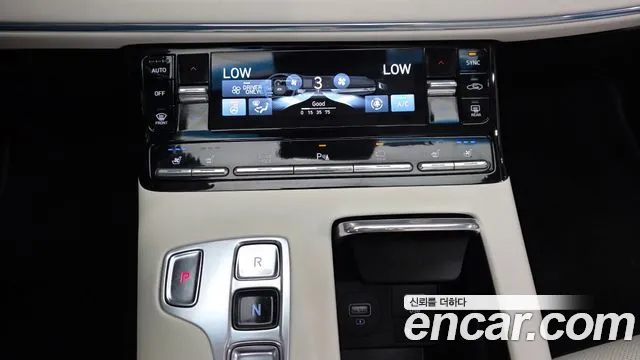 Hyundai Grandeur Grandeur (New) Hybrid — Фото автомобиля 18
