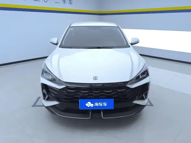 Dongfeng Yixuan — Фото автомобиля 2