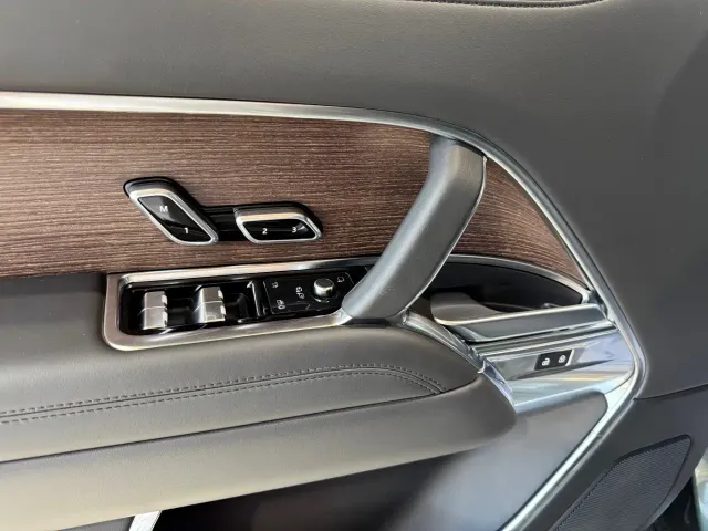 Land Rover Range Rover — Фото автомобиля 21