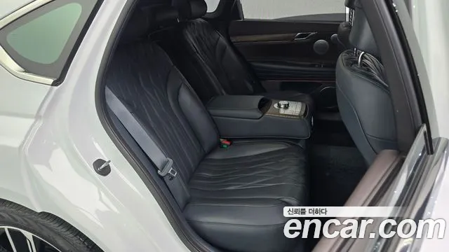 Genesis G80 RG3 — Фото автомобиля 11