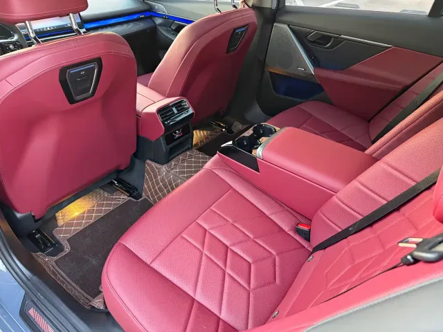 BMW 5 Series — Фото автомобиля 13