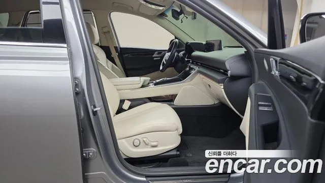 Genesis GV80 2.5T Бензин AWD — Фото автомобиля 11