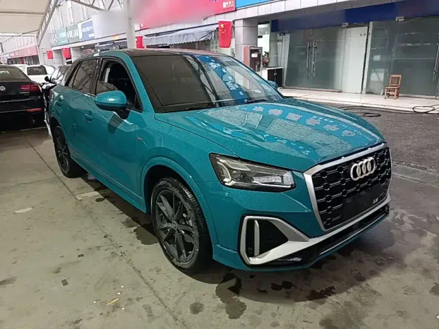 Audi Q2L — Фото автомобиля 3