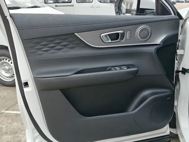 Chery Tiggo 8 PLUS — Фото автомобиля 10