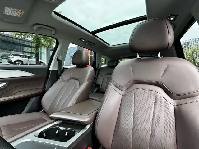 Jetour X90 Plus — Фото автомобиля 11