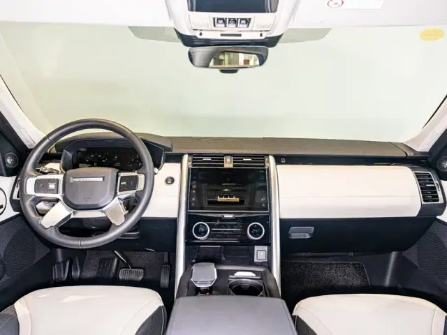 Land Rover Discovery — Фото автомобиля 10