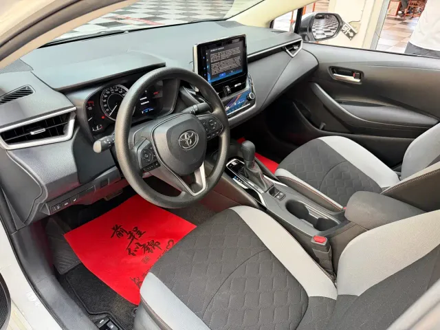 Toyota Corolla — Фото автомобиля 13