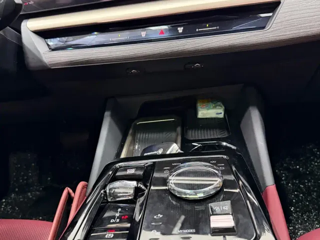 BMW 5 Series — Фото автомобиля 13