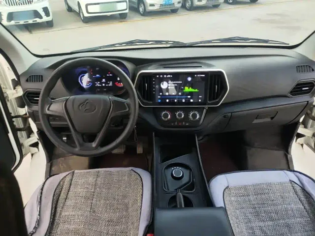 Changan Ruixing EM60 — Фото автомобиля 9