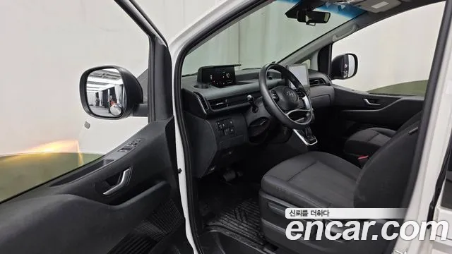 Hyundai Staria — Фото автомобиля 15