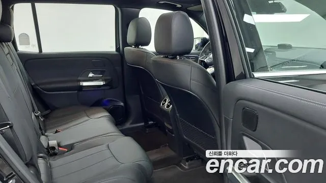 Mercedes-Benz EQB — Фото автомобиля 10