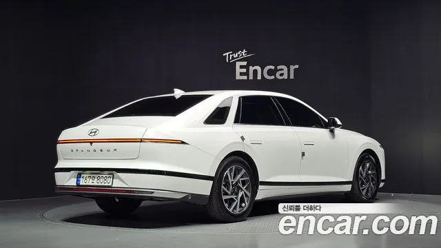 Hyundai Grandeur GN7 — Фото автомобиля 2